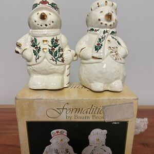 Baum Bros salt and pepper shaker